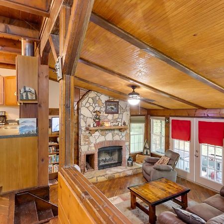 Mountaintop Ellijay Cabin With Private Hot Tub Eksteriør billede