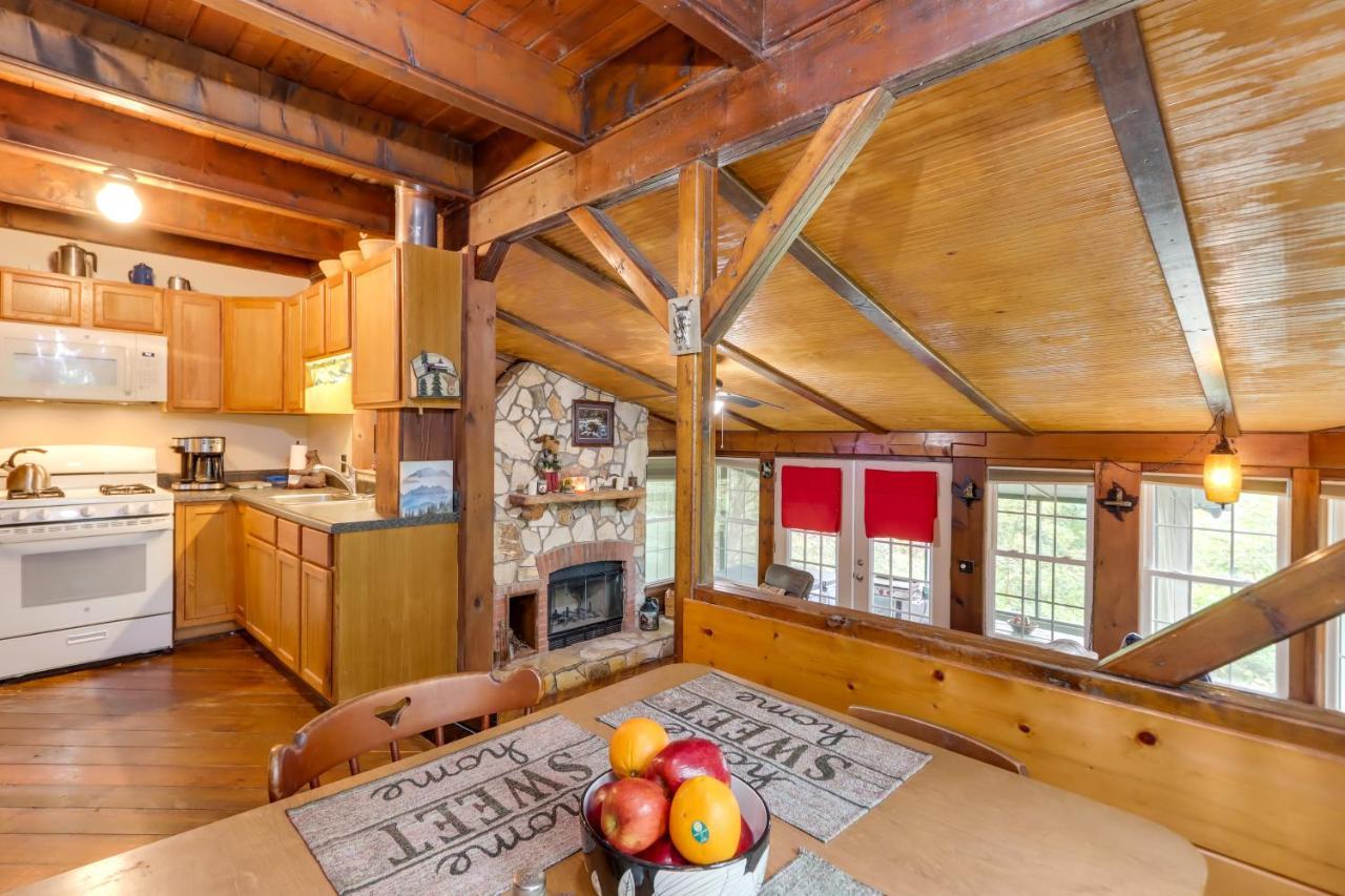 Mountaintop Ellijay Cabin With Private Hot Tub Eksteriør billede